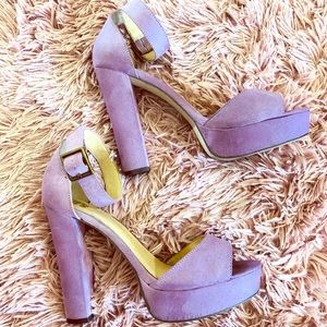 Lavender Heels 💜